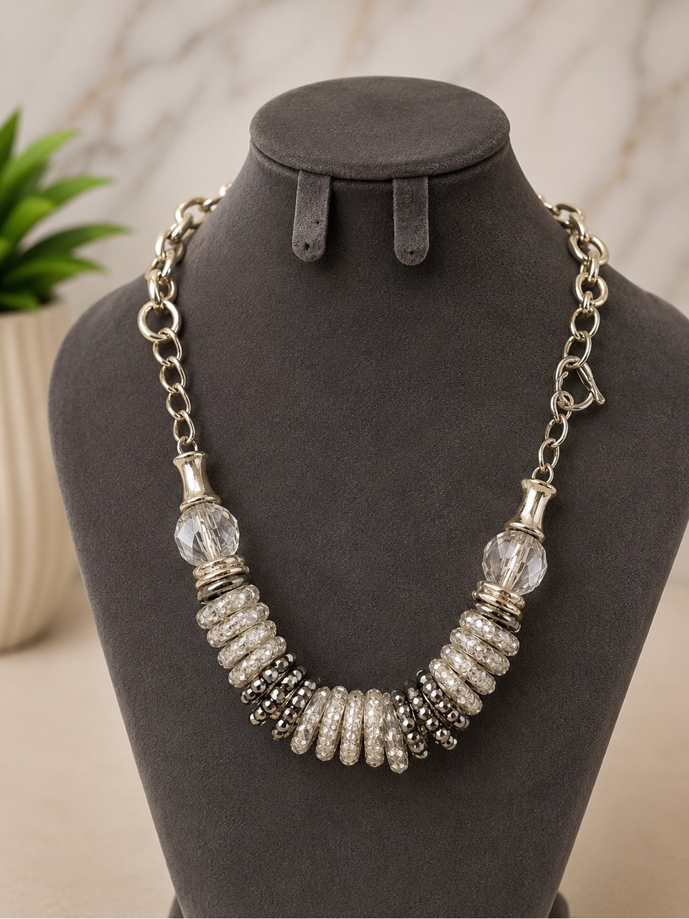 Silver Tone Statement Crystal & Textured Disc Bead Bib Necklace a• Chunky Chain